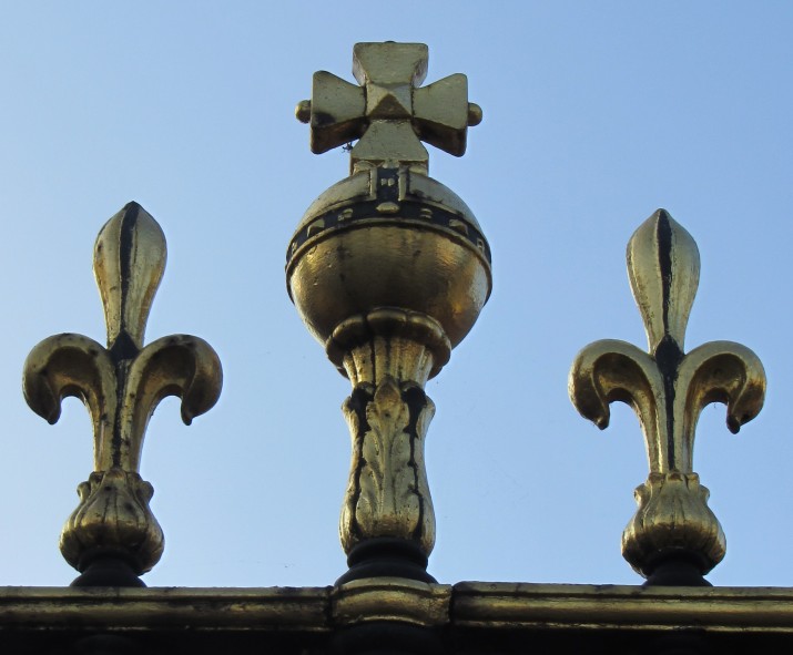 Buckingham Palace Fence Finials